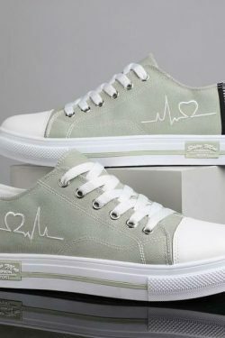 Retro Sneakers Heartbeat Design - Y2K Aesthetic Shoes for Niche Women's Fashion