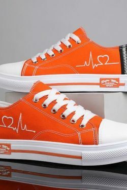 Retro Sneakers Heartbeat Design - Y2K Aesthetic Shoes for Niche Women's Fashion