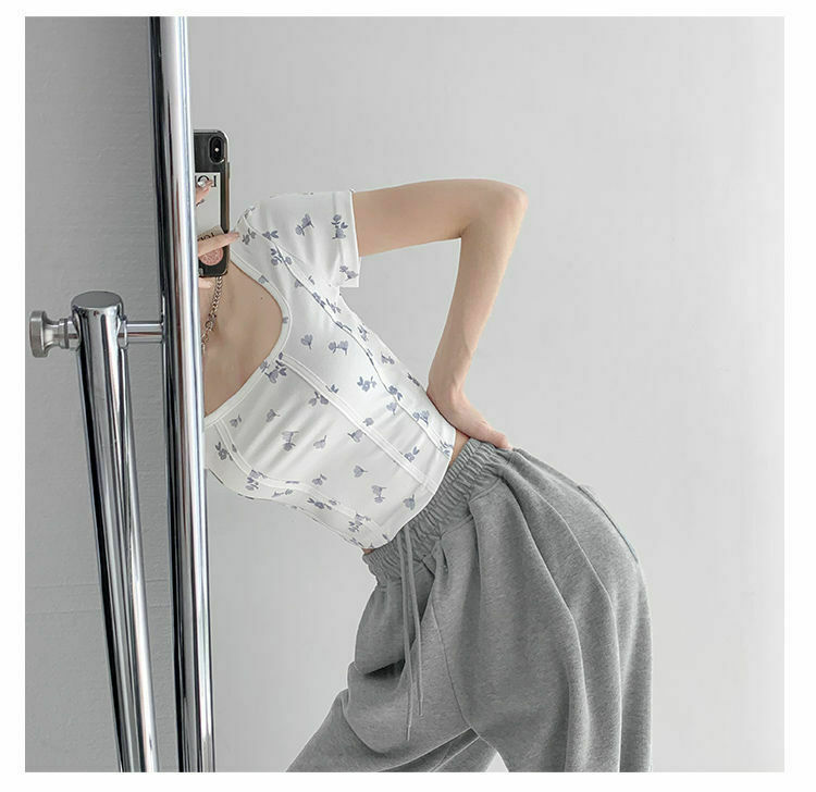 Shea Floral Crop Top - Y2K Fashion - Coquette Aesthetic - Grunge Style - Cute Tops - Pastel Goth Shea Floral Crop Top - Y2K Fashion - Coquette Aesthetic - Grunge Style - Cute Tops - Pastel Goth