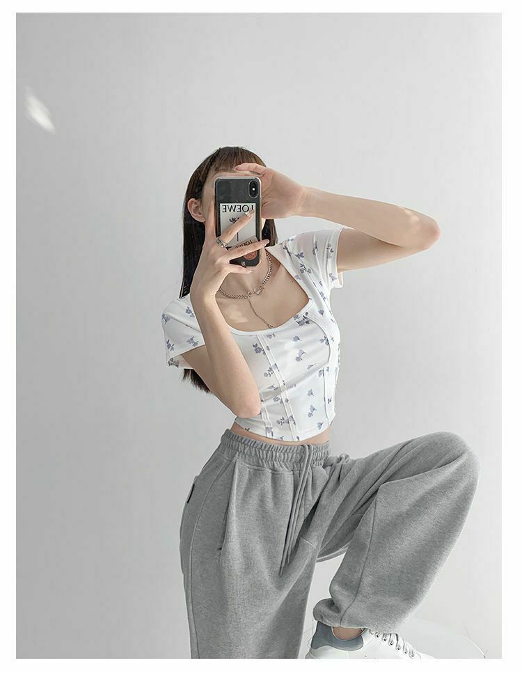 Shea Floral Crop Top - Y2K Fashion - Coquette Aesthetic - Grunge Style - Cute Tops - Pastel Goth Shea Floral Crop Top - Y2K Fashion - Coquette Aesthetic - Grunge Style - Cute Tops - Pastel Goth