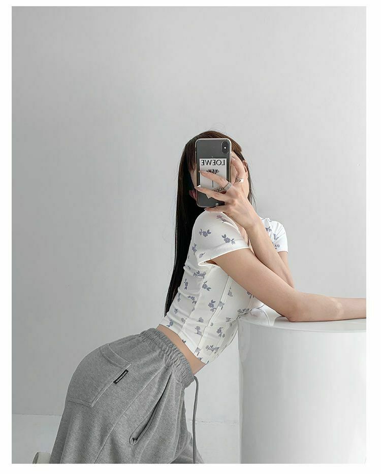 Shea Floral Crop Top - Y2K Fashion - Coquette Aesthetic - Grunge Style - Cute Tops - Pastel Goth Shea Floral Crop Top - Y2K Fashion - Coquette Aesthetic - Grunge Style - Cute Tops - Pastel Goth