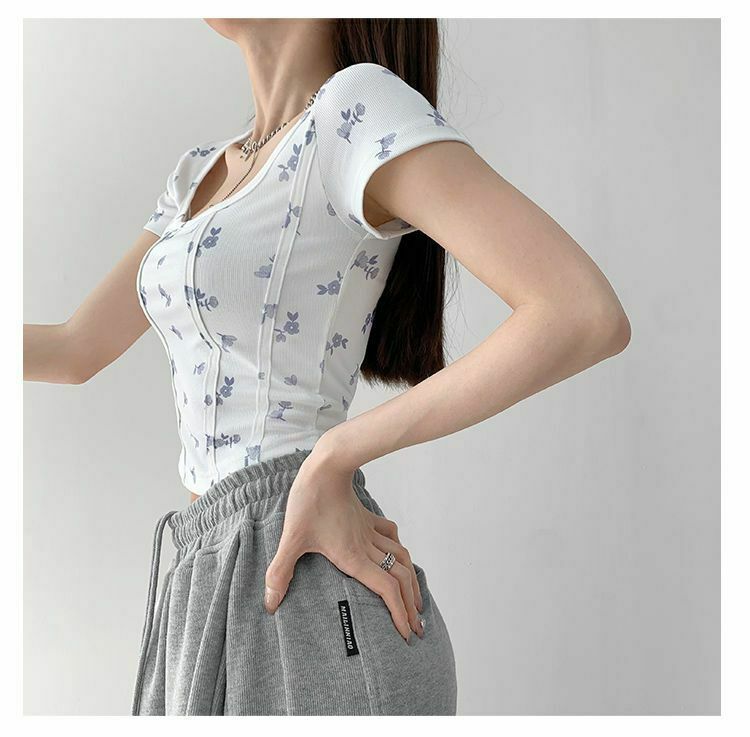 Shea Floral Crop Top - Y2K Fashion - Coquette Aesthetic - Grunge Style - Cute Tops - Pastel Goth Shea Floral Crop Top - Y2K Fashion - Coquette Aesthetic - Grunge Style - Cute Tops - Pastel Goth