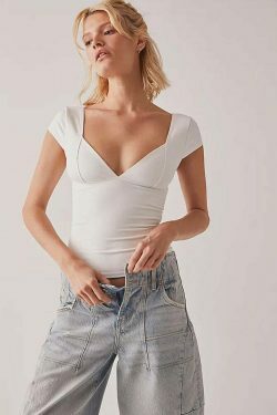 Simplicity Speaks V-Neck Top - Y2K Coquette Grunge Aesthetic