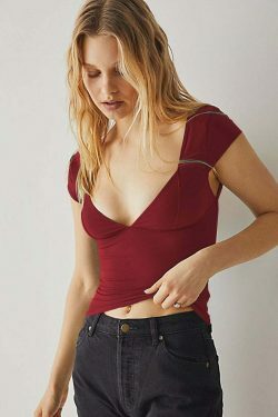 Simplicity Speaks V-Neck Top - Y2K Coquette Grunge Aesthetic