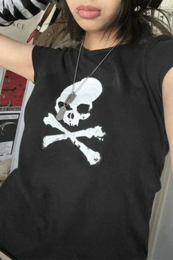 Skull Print Y2K Crop Top: Coquette Grunge Style, Cute Tops, Pastel Goth, Cargo Skirt