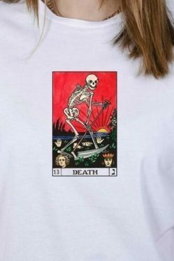 Skull T-Shirt: Y2K Fashion with Coquette and Grunge Aesthetic, Cute Tops and Pastel Goth Vibes