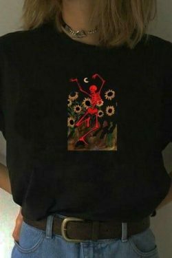 Skull T-Shirt: Y2K Fashion with Coquette and Grunge Aesthetic, Cute Tops and Pastel Goth Vibes