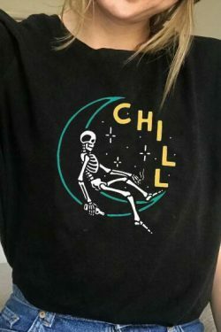 Skull T-Shirt: Y2K Fashion with Coquette and Grunge Aesthetic, Cute Tops and Pastel Goth Vibes