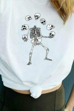 Skull T-Shirt: Y2K Fashion with Coquette and Grunge Aesthetic, Cute Tops and Pastel Goth Vibes