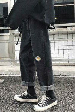 Spring Sensation Daisy Jeans - Y2K Fashion Statement for Women