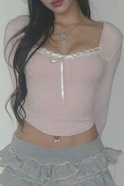 Square-Neck Lace-Trim Crop Top: Y2K Aesthetic with Coquette Style and Grunge Vibes