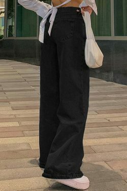 Valentina Verve Mom Jeans - Y2K Fashion Staple for Women with a Coquette Aesthetic and Grunge Style