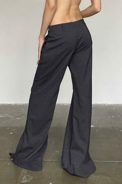 Vintage-Inspired Cargo Skirt with Coquette Aesthetic and Grunge Style - Y2K Fashion Staple