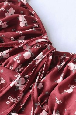 Vintage-Inspired Ditsy Floral Maxi Dress with a Split Hem - Y2K Fashion Aesthetic