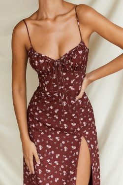 Vintage-Inspired Ditsy Floral Maxi Dress with a Split Hem - Y2K Fashion Aesthetic