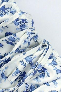 Vintage-inspired Evelyn Floral Dress for a Coquette Aesthetic Look with a Touch of Y2K Fashion