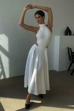 Vintage-inspired high-waisted satin maxi skirt for a timeless and chic look