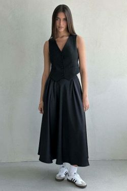 Vintage-inspired high-waisted satin maxi skirt for a timeless and chic look