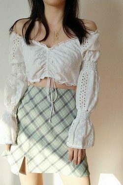 Vintage-Inspired High Waisted Mini Skirt for Y2K Fashion Enthusiasts