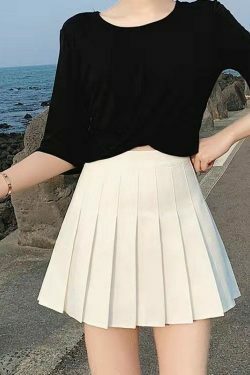 Vintage-Inspired Ruffled High-Waisted Skirt for Y2K Fashion Enthusiasts