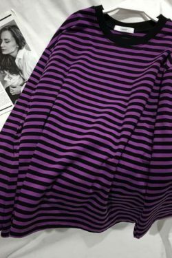 Vintage 90s Grunge Sweater - Y2K Aesthetic Coquette Style - Retro Fashion