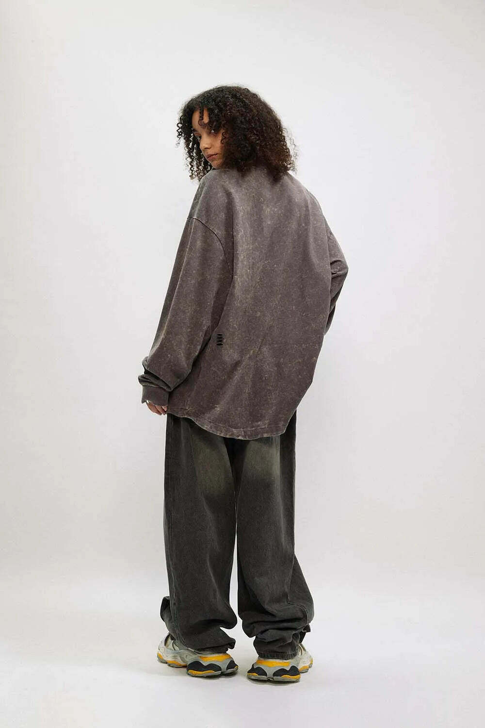 Vintage Acid Wash Ripped Long Sleeve: Y2K Grunge Aesthetic Top for Women