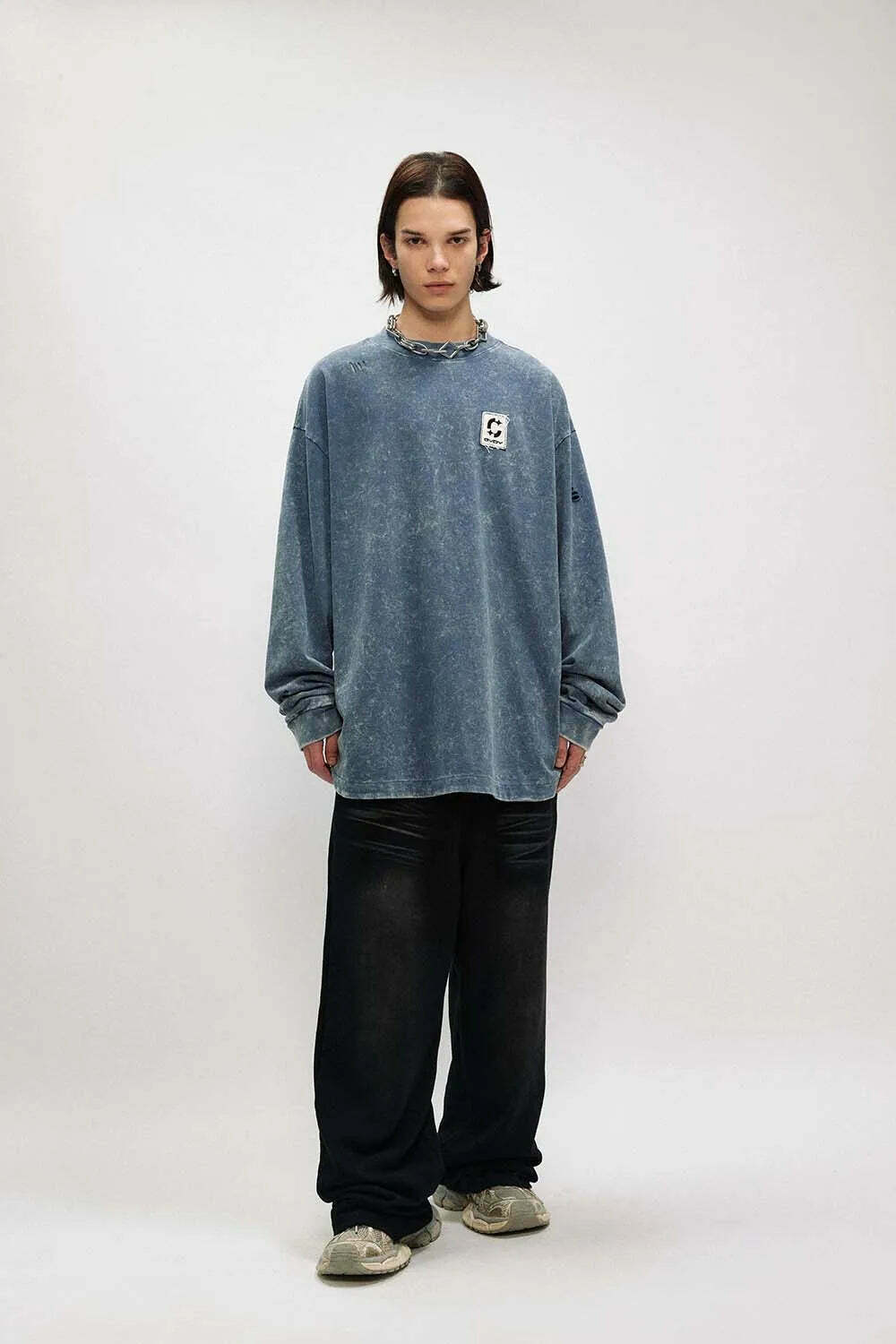 Vintage Acid Wash Ripped Long Sleeve: Y2K Grunge Aesthetic Top for Women