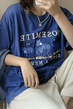 Vintage Bear Graphic Tee - Y2K Aesthetic Shirt with Coquette Style and Grunge Vibes