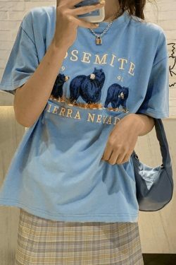 Vintage Bear Graphic Tee - Y2K Aesthetic Shirt with Coquette Style and Grunge Vibes
