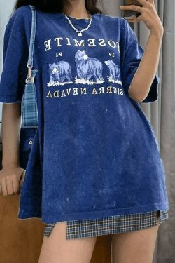 Vintage Bear Graphic Tee - Y2K Aesthetic Shirt with Coquette Style and Grunge Vibes