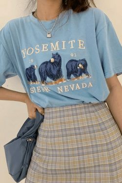 Vintage Bear Graphic Tee - Y2K Aesthetic Shirt with Coquette Style and Grunge Vibes
