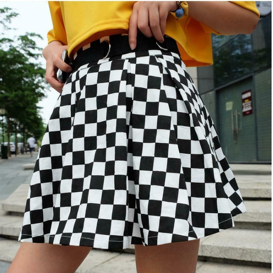 Vintage Checkered Skirt - Y2K Fashion Statement with Coquette Aesthetic Twist Vintage Checkered Skirt - Y2K Fashion Statement with Coquette Aesthetic Twist