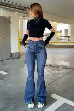 Vintage Flared Pants: Y2K Fashion Statement with Coquette Aesthetic & Grunge Style