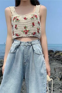 Vintage Flowers Embroidery Knitted Crop Top - Y2K Aesthetic Fashion Statement