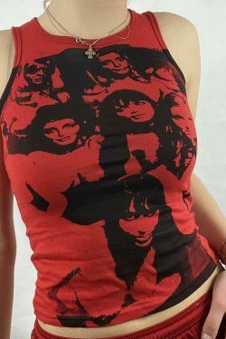 Vintage Girl Graphic Crop Tank - Y2K Aesthetic Coquette Style with Grunge & Pastel Goth Vibes