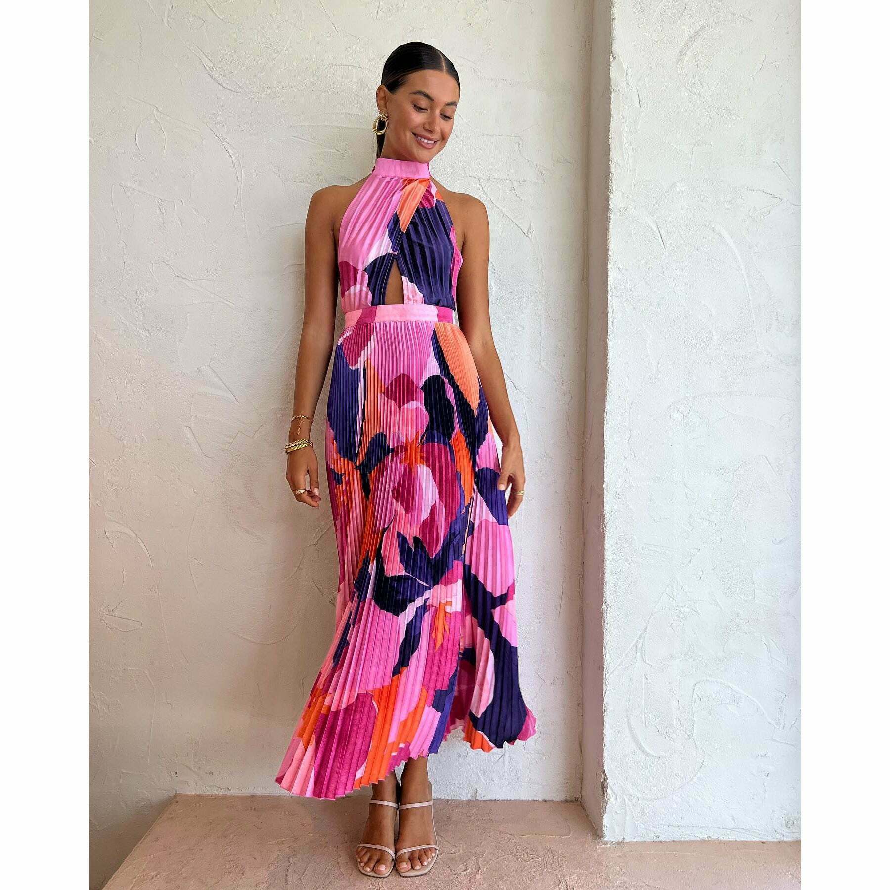 Vintage Halter Neck Pleated Maxi Dress - Y2K Coquette Grunge Pastel Goth Vintage Halter Neck Pleated Maxi Dress - Y2K Coquette Grunge Pastel Goth