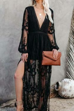 Vintage Lace V-Neck Dress: Y2K Aesthetic with Coquette & Grunge Vib