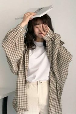 Vintage Loose Shirt: 90s Aesthetic for Women - Y2K Fashion with Coquette and Grunge Aesthetics