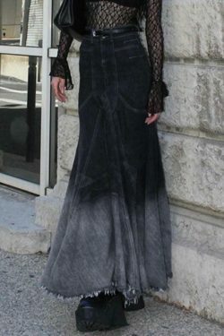 Vintage Ombre Splice Raw Hem Mermaid Denim Maxi Skirt in Y2K Fashion Aesthetic
