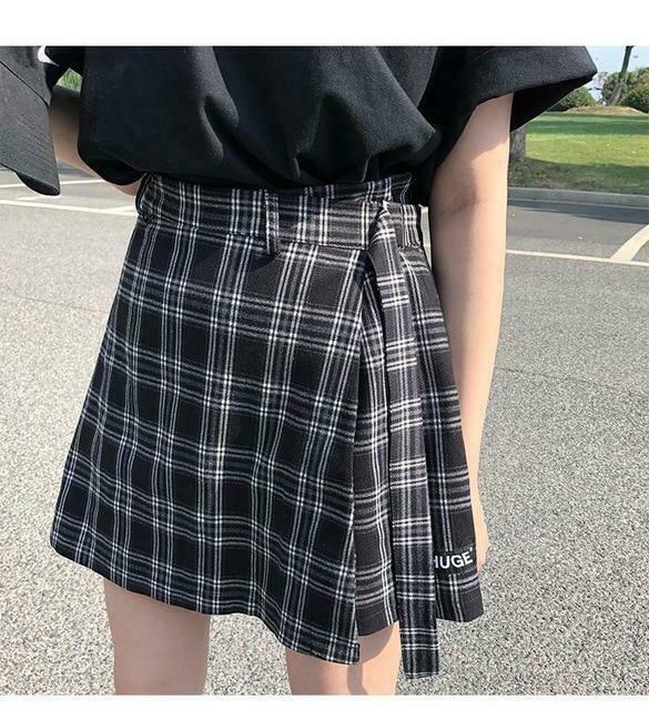 Vintage Plaid College Skirt - Y2K Fashion Aesthetic with Coquette and Grunge Style Vintage Plaid College Skirt - Y2K Fashion Aesthetic with Coquette and Grunge Style