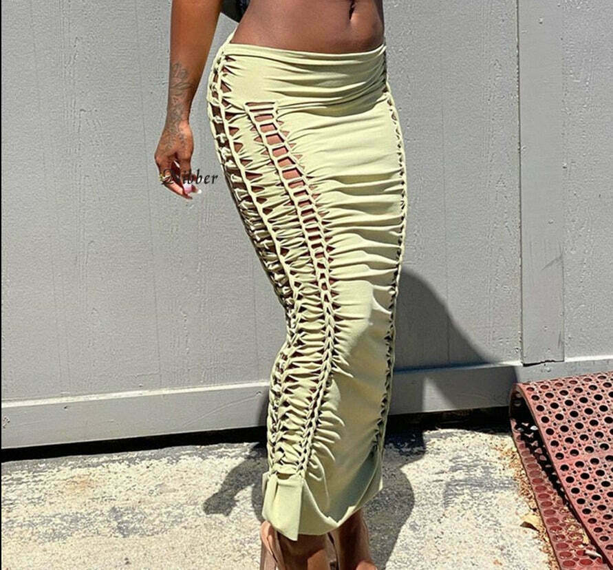 Vintage Pleated Skirt: Y2K Aesthetic Fashion - Coquette Style, Grunge Vibes, Pastel Goth Vintage Pleated Skirt: Y2K Aesthetic Fashion - Coquette Style, Grunge Vibes, Pastel Goth