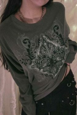 Vintage Print Oversized Long Sleeve Tee for Y2K Fashion Enthusiasts