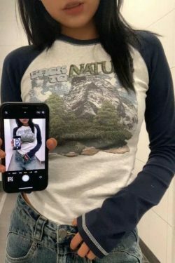 Vintage Print Slim Long Sleeve Tee with Stitch Detail