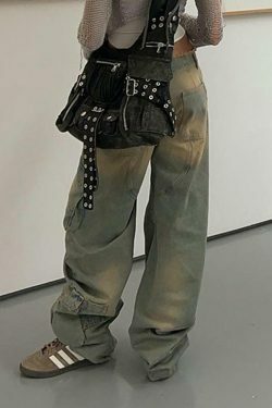 Vintage Raw-Trim Wide-Leg Jeans: Y2K Fashion with Coquette Aesthetic