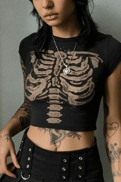 Vintage Skeleton Printed Crop Top - Y2K Fashion Aesthetic for Women - Coquette Style Grunge Outfit