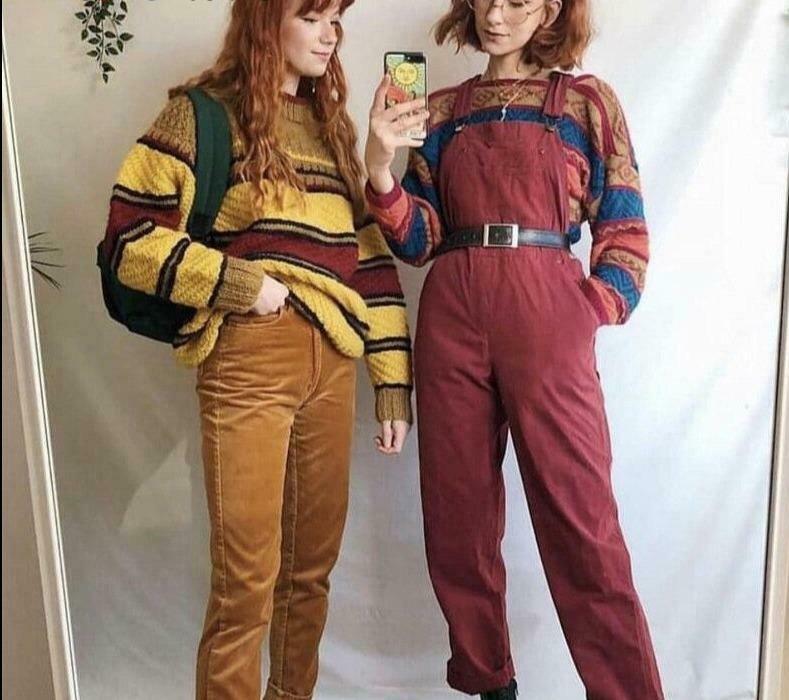 Vintage Striped Oversized Sweater in Y2K Aesthetic Style