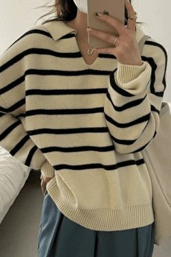 Vintage Striped Pullover Sweater for Y2K Fashion Enthusiasts with Coquette and Grunge Aesthetic