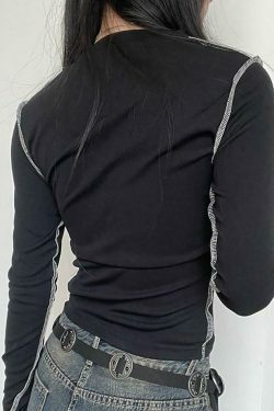 Vintage Style Long Sleeve Wings Print Slim-Fit T-Shirt for Women - Y2K Fashion Aesthetic