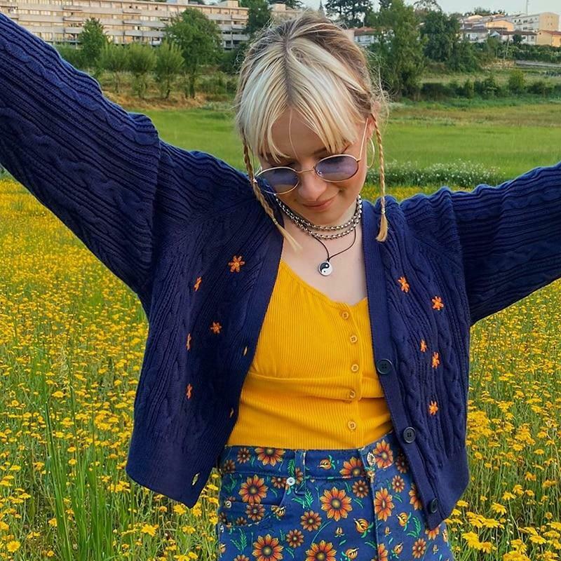 Vintage Sweater with Floral Embroidery - Y2K Fashion Aesthetic for Women Vintage Sweater with Floral Embroidery - Y2K Fashion Aesthetic for Women