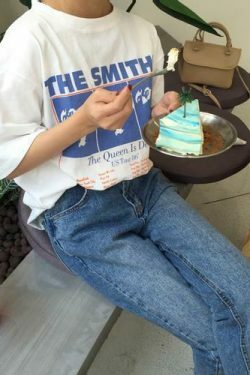 Vintage The Smiths Band Tee - Y2K Fashion Icon - Coquette Aesthetic Grunge Style